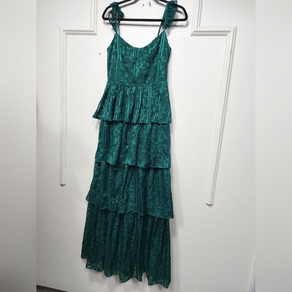 Lulus Stunning Glory Hunter Green Floral Jacquard Tiered Maxi Dress Wedding - Picture 7 of 9